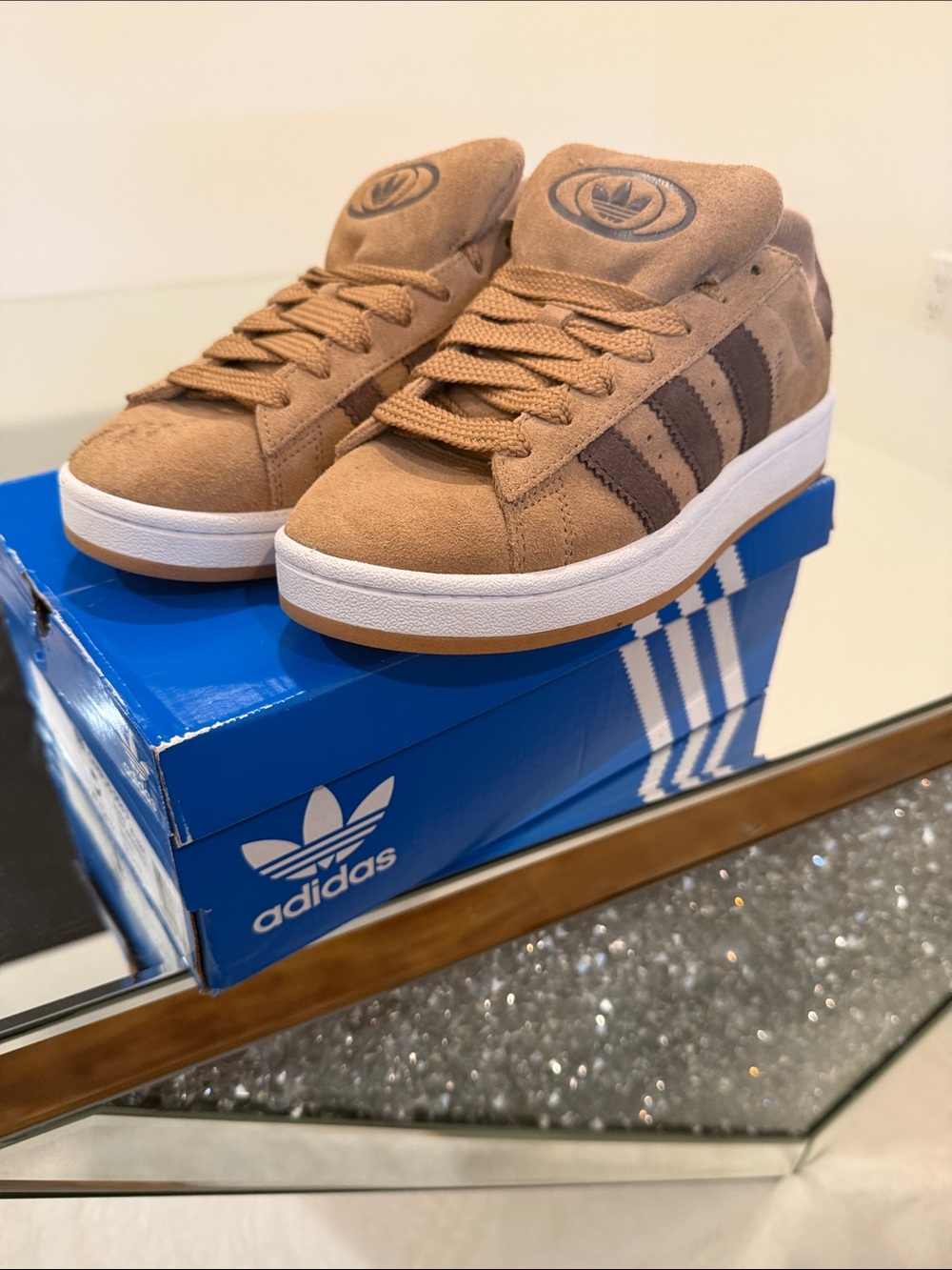 Adidas - Picture 3 of 3
